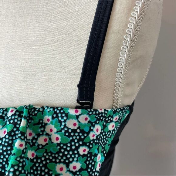 Croft & Barrow Solid Black & Green Floral Swim Top Removeable Straps size 6 - Picture 9 of 11